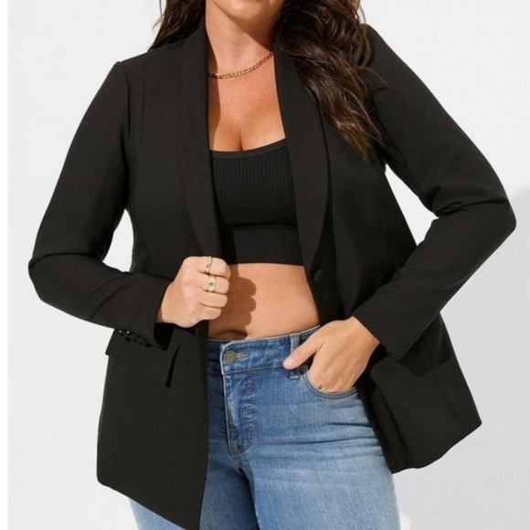 TORRID Studio Refined Crepe Blazer Black Plus Size 4 NEW - Picture 1 of 6